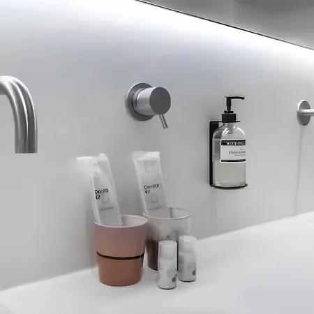 De Tulp - Free Parking Pensión *